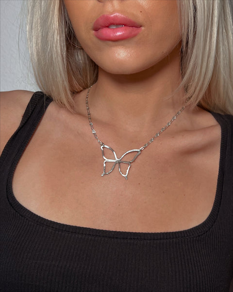 kehlani pendant necklace